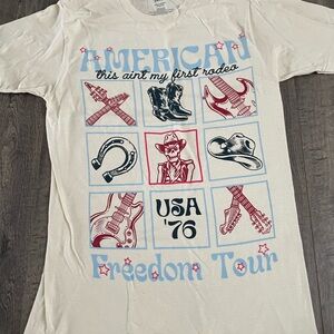 Persaya Freedom Tour Graphic T-Shirt - Cream